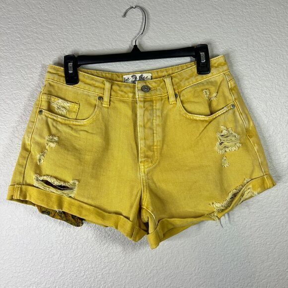We The Free‎ Women's Mustard Yellow Distressed Denim Peek A Boo Pocket Shorts 26 - Picture 1 of 9